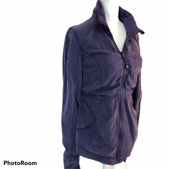 Lululemon Inner Peace jacket reversible grape - Picture 5 of 8